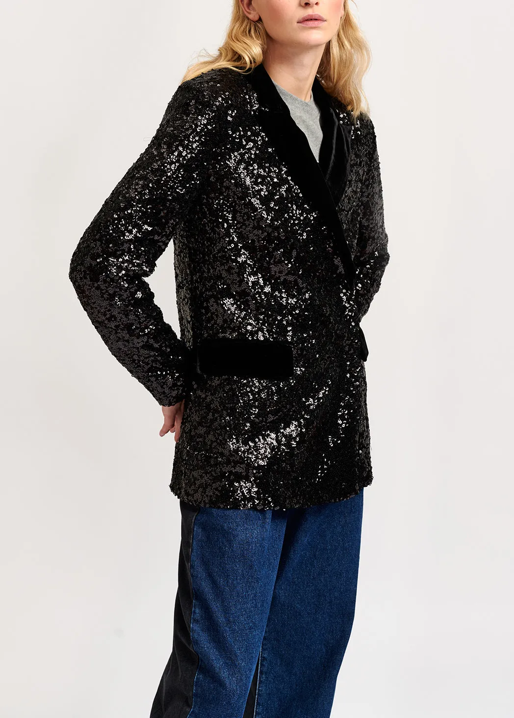 Black sequined double-breasted blazer