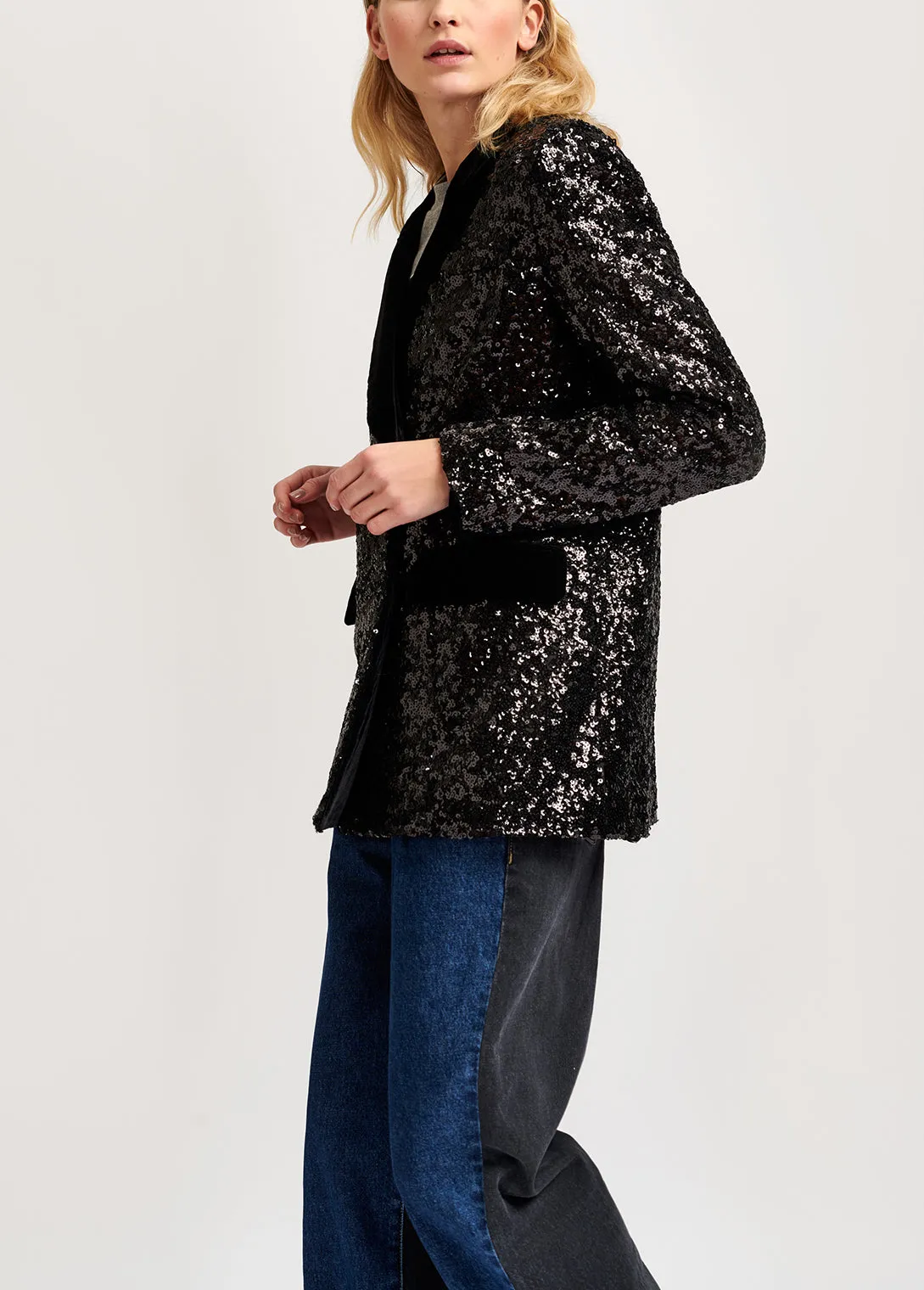 Black sequined double-breasted blazer