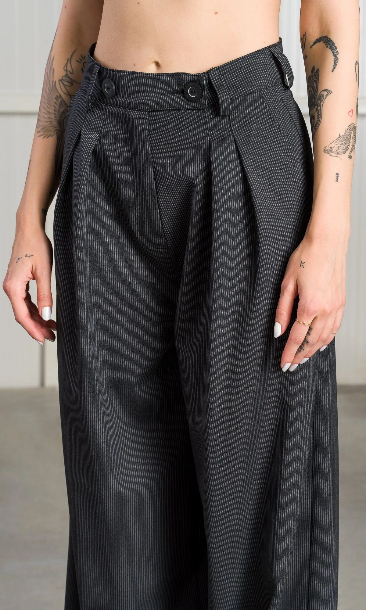 Cool Wool Tuck Pants