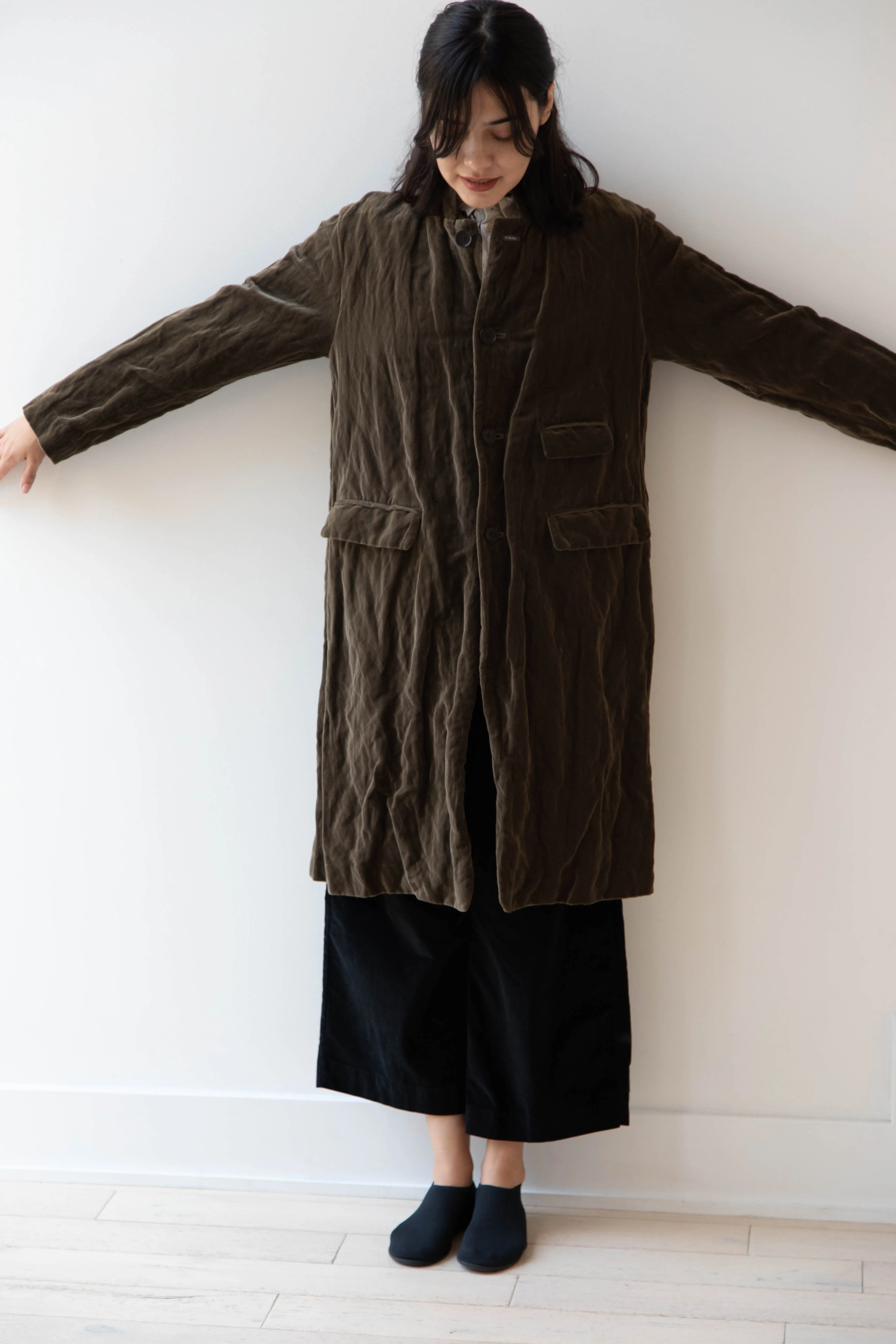 Pas de Calais | Velvet Coat in Khaki