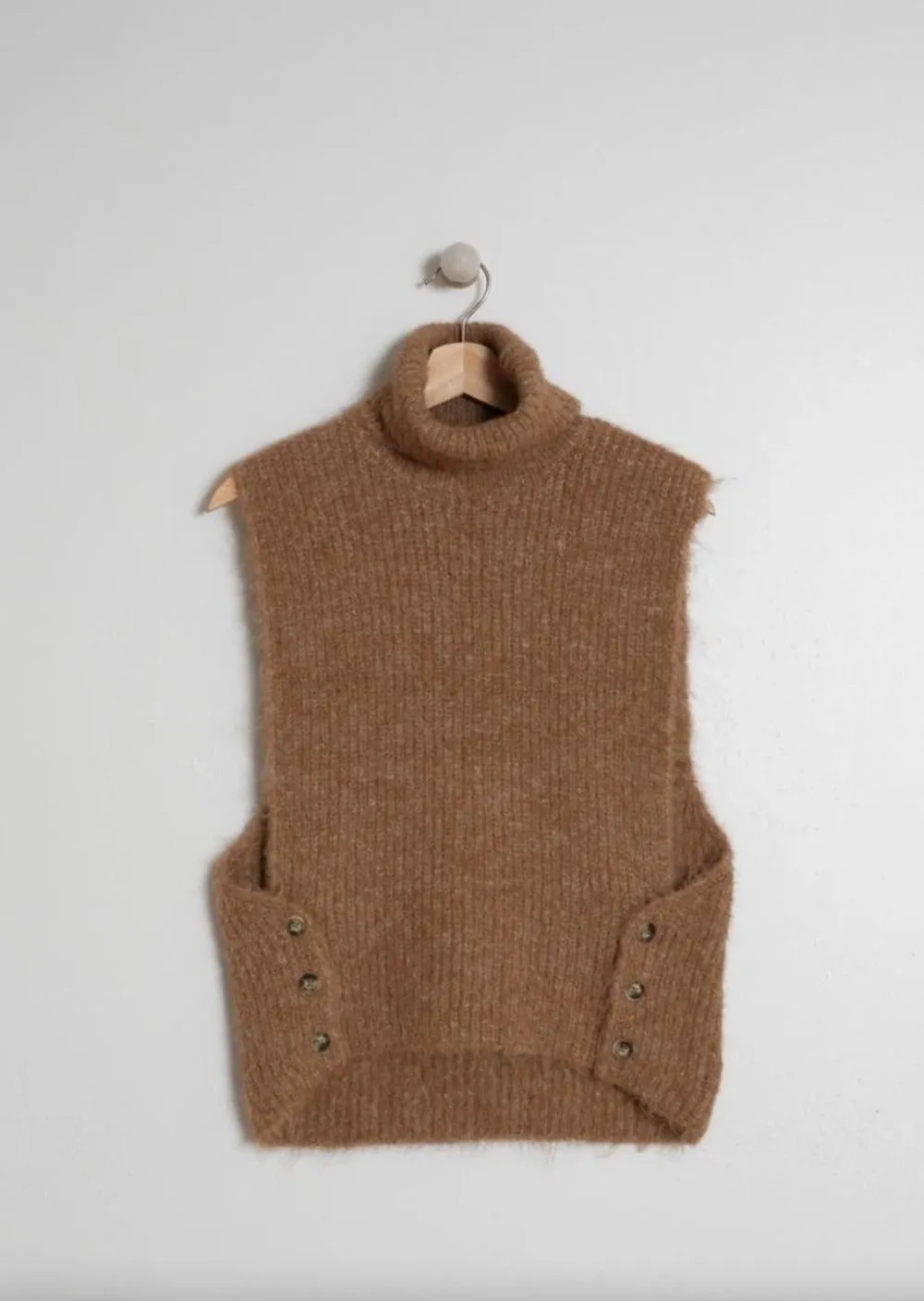 Turtleneck Knitted Waistcoat Camel