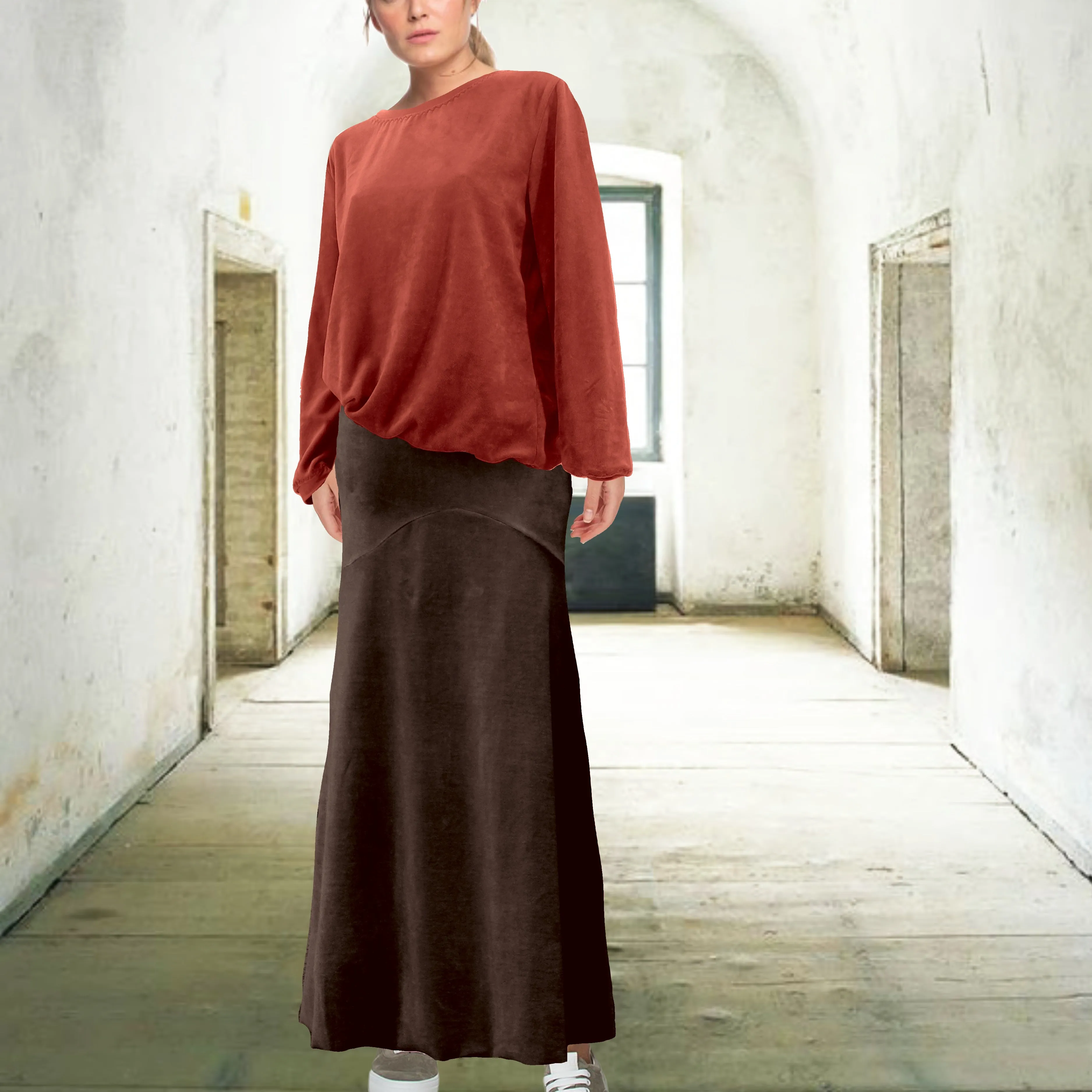 Velours maxi rok in zandloper lijn/velvet maxi skirt in hour glass design